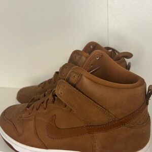 Nike Dunk High Pecan women 8.5